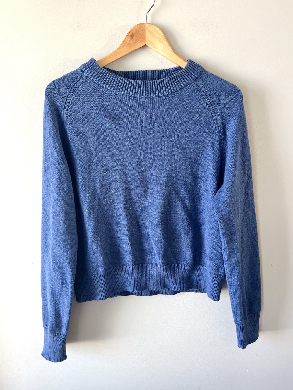 Calvin Klein Blue Cotton Crewneck Sweater Size Medium - Cottagecore Cabincore